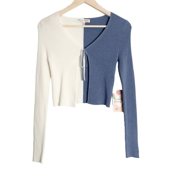 SALE! HAZEL MOON Blue Ivory Color-Block Cropped Cardigan Sweater XS NEW - Picture 1 of 7